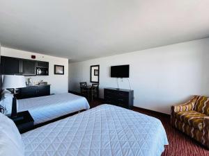 LA7 Ocean View beautiful condo right on the beach