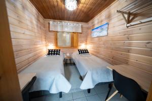 Päärakka B Siivous lakanat ja pyyhkeet kuuluu