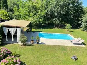 Le CantoMerle - Parking gratuit sur place - Terrasse - Jardin - Appartement au bord du canal - 2 à 3 personnes - Corbarieu