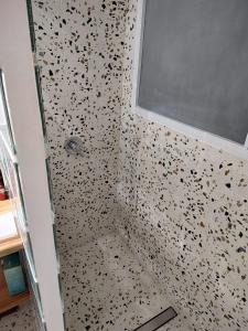 Loft monoambiente entrepiso y balcón francés