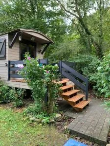 Jolie Roulotte tout confort - Nivelle