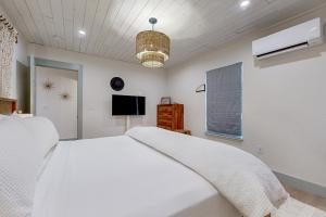 The Blue Oak Getaway