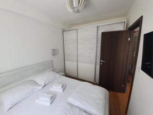 Tri srca - Kraljevi Cardaci