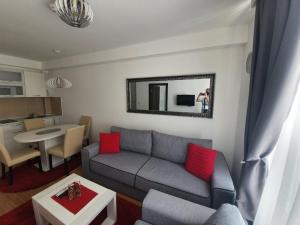 Tri srca - Kraljevi Cardaci