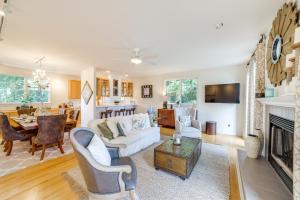 Gary Vacation Rental Less Than 1 Mi to Indiana Dunes NP!