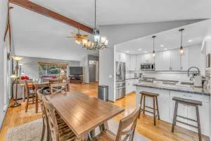 Single Level Carnelian Bay Gem Near Skiing & Beach - 里奇伍德