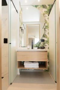 CB1526 | Suite tropical piso 15 frente al mar