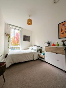 Modern East London Apt, 3 bedrooms, 2 Bathrooms