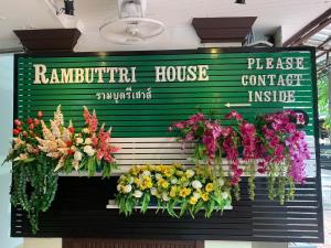 Rambuttri House