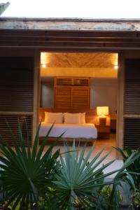 Oceanfront House 1 - La Flia