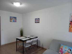 Appartements C016 Appartement 10 MIN de Disneyland Paris : photos des chambres