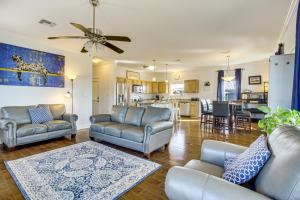 Peaceful Setting with Coastal Views Gulfport Haven