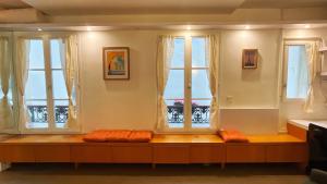 Studio The Champs-Élysées