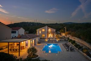 Villa Vilani Spa & Pool - Happy Rentals