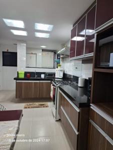 Excelente apto na praia do forte