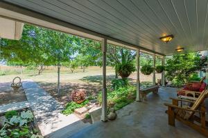 Fischer Farmhouse (Pet friendly)