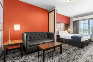 King Room with Sofa Bed - Non Smoking room in Best Western Gettysburg