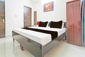 Hotel O Rooftop Castle