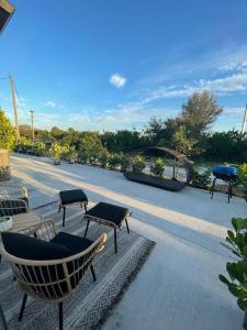 Casa Blanca Studio with Washer Dryer