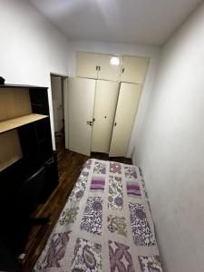 Departamento entero 2 habitaciones amoblado con terraza y living