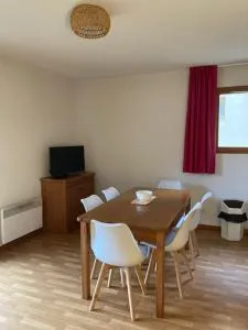 Chez Pilou - 阿尔维厄