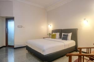 Urbanview Omah Pari Boutique Hotel