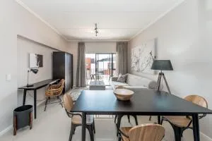 Long & Short stays with Uncapped Wi-Fi & Security - Johannesburg