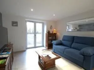 Gîte en forêt avec étang privé, 1 chambre, 2 à 4 pers. - FR-1-583-317 - Servance