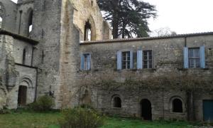 B&B / Chambres d'hotes Abbaye De Villelongue : photos des chambres