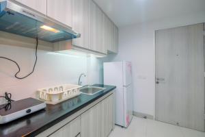 Tranquil Studio Azalea Apartment By Travelio