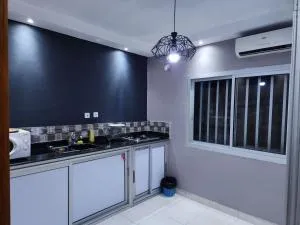 Meublé 1CH 2e CH dispo avec un supplément E1D - Douala