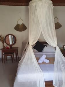 Polege Side Cottage