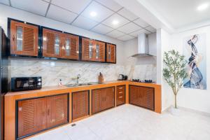 Cozystay Center of Patong near Bangla Road