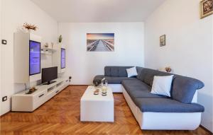 Amazing Apartment In Galizana With Wifi 