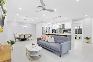 Brand New Single story 5 bedroom house in Marsden Park - Doonside