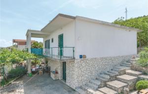 2 Bedroom Gorgeous Apartment In Raslina 