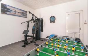 Beautiful Home In Srinjine With Sauna