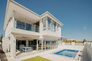 Above The Clouds by St Nicholas - Hocking