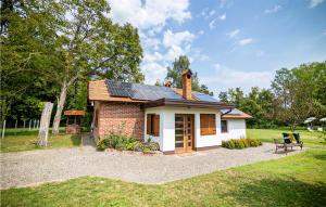 2 Bedroom Stunning Home In Rokovci