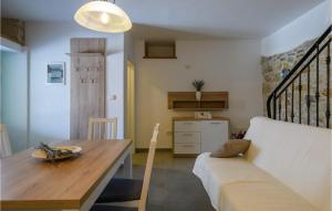 Amazing Home In Susnjevica With Wifi