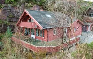 5 Bedroom Gorgeous Home In Lindesnes - 曼达尔