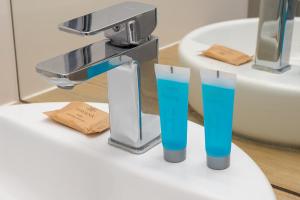 Varsovia Jerozolimskie Studio 223 by BookingHost