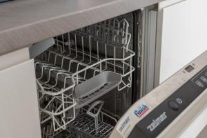 Varsovia Jerozolimskie Studio 223 by BookingHost