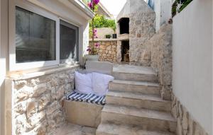 2 Bedroom Amazing Apartment In Klek