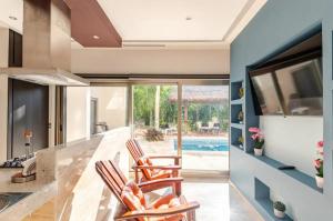 Departamento 2, Tulum Country Home, con Muelle de Pesca, Club de Playa, Alberca, Cenote y Campo de Golf, Contrata Day Pass Bahia Principe