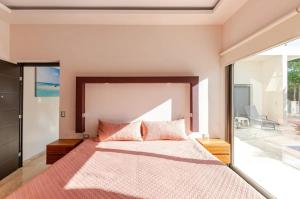 Departamento 2, Tulum Country Home, con Muelle de Pesca, Club de Playa, Alberca, Cenote y Campo de Golf, Contrata Day Pass Bahia Principe