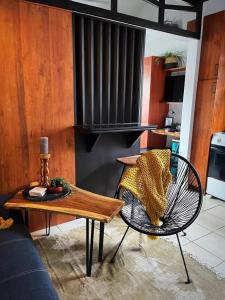 Designer-Inspired 1Bed1Bath Condo Close to Beach