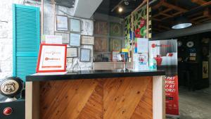 RedDoorz Plus at BGC near St Lukes