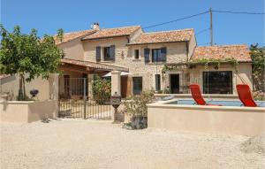 3 Bedroom Lovely Home In Violes