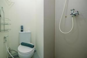 Homey Studio at Bogorienze Apartment near The Jungle Waterpark By Travelio